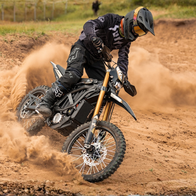 SURRON Ultra Bee Electric Dirt Bike – 21KW 74V 59MPH