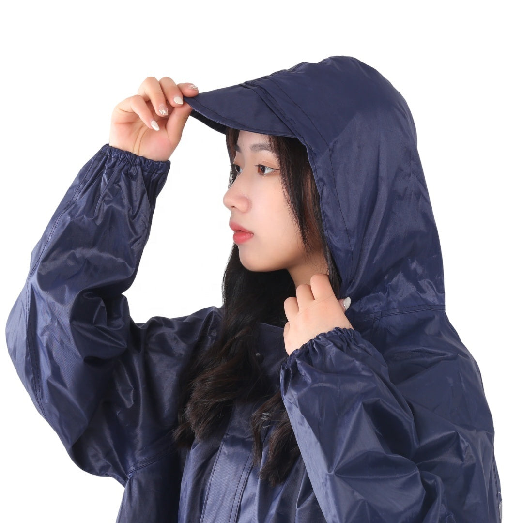 Rain suit hood with visor detail