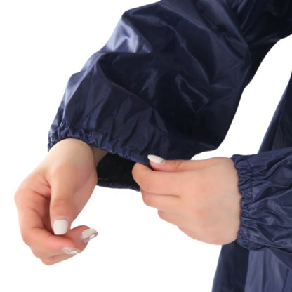 Elastic cuff detail of the waterproof rain jacket